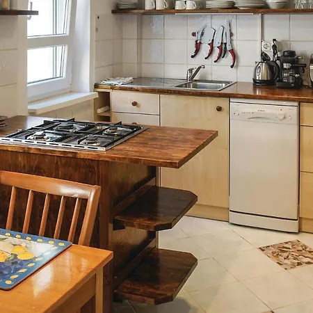Amazing In W/ 1 Bedrooms Apartman *